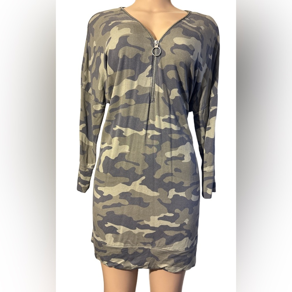 Express Camouflage ~ Size M ~ Three Quarter Sleeve Fleece Mini Dress